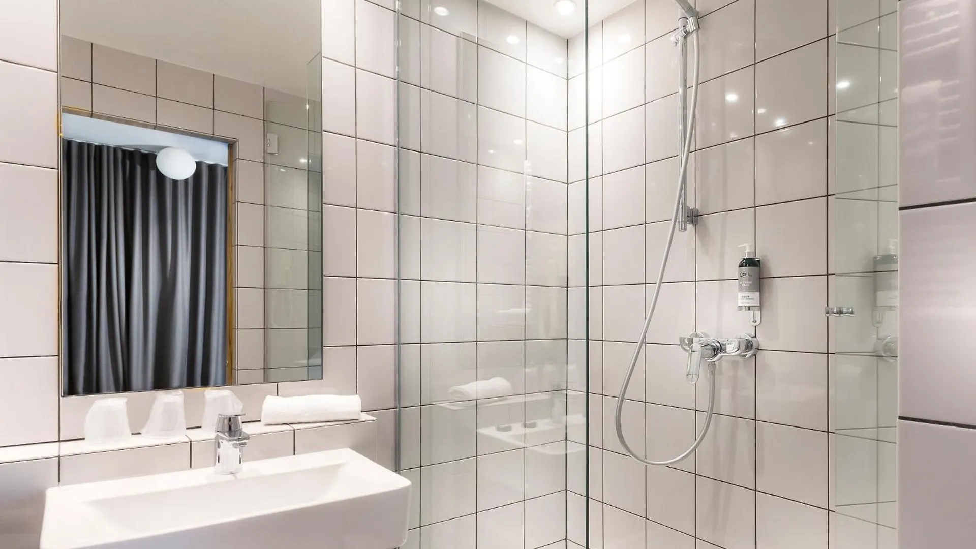 ***  Libertel Gare Du Nord Suede Hotel Paris França