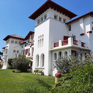https://appartement-saint-jean-de-luz-2-pices-4-personnes-fr-1-239-620.biarritzhotels.info