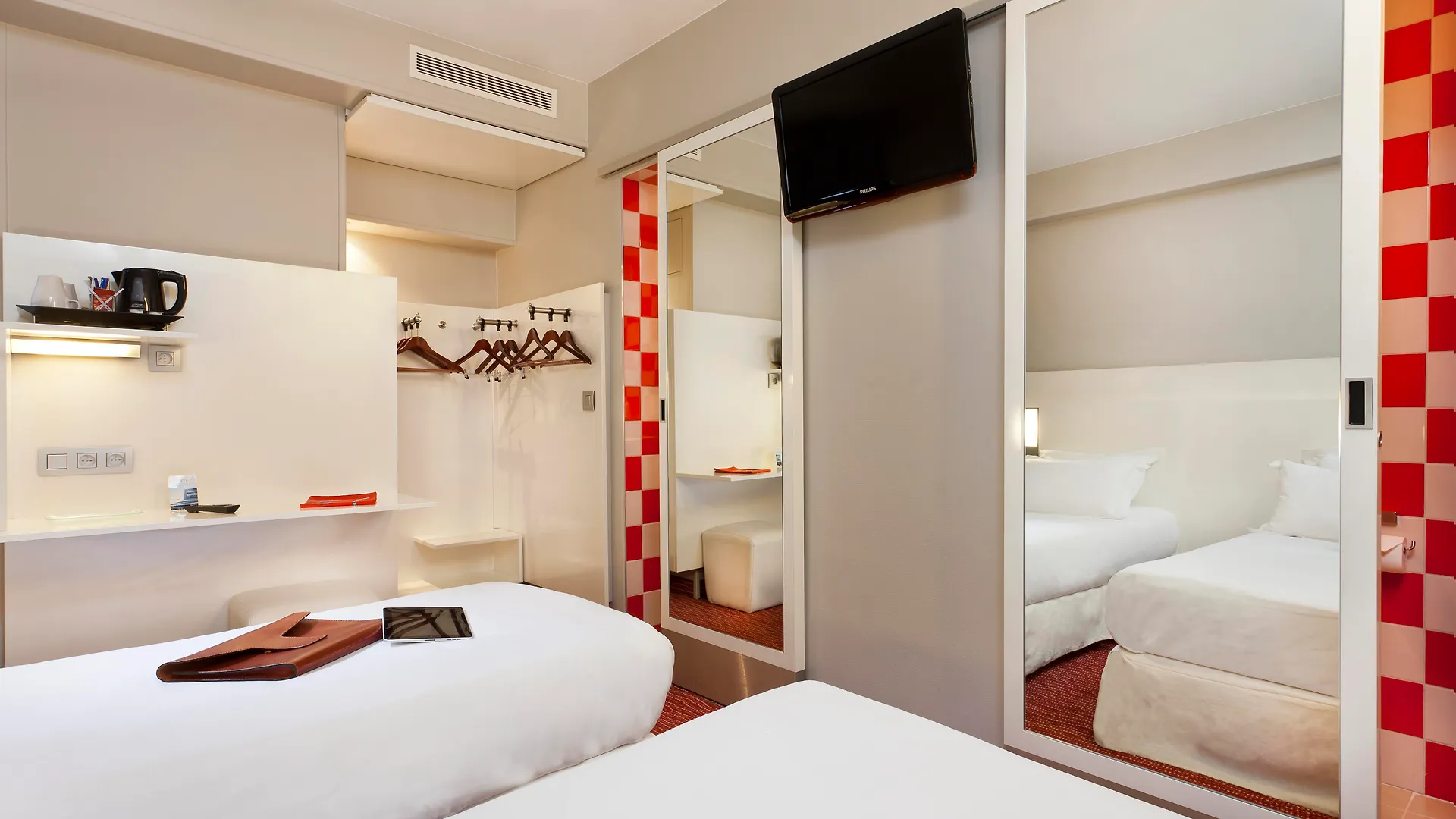 Hotel Libertel Gare Du Nord Suede Parigi 3*,  Francia