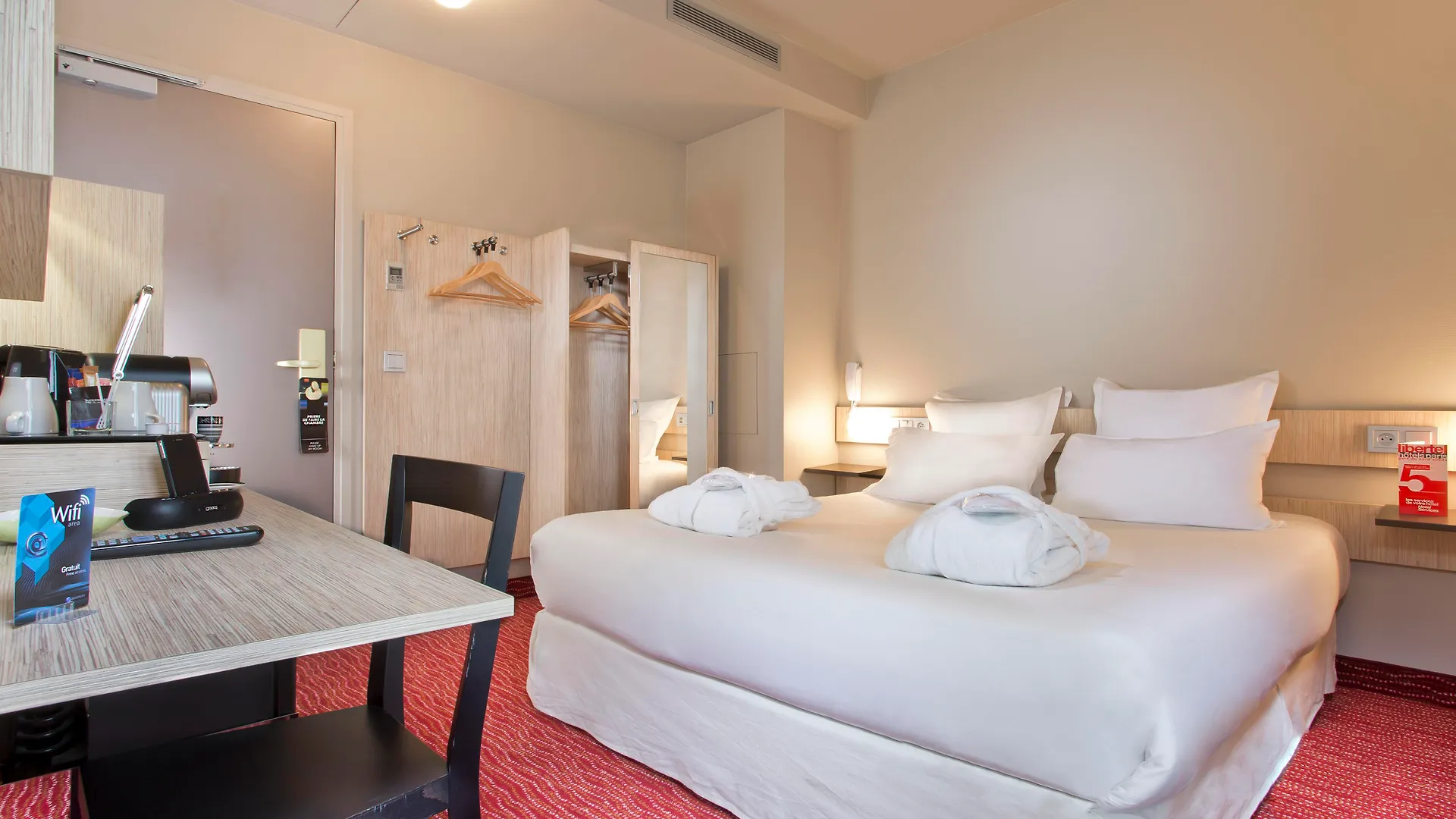 Hotel Libertel Gare Du Nord Suede Parigi 3*,