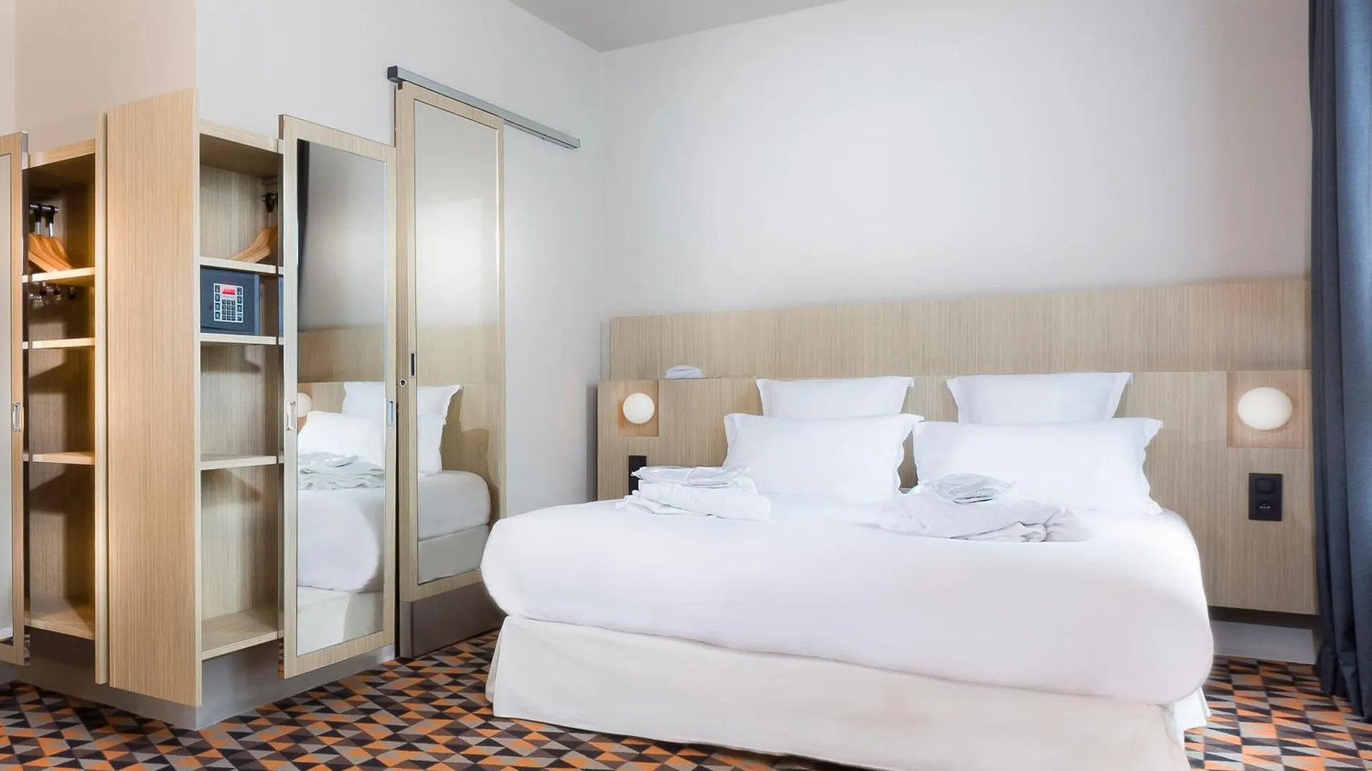 Hotel Libertel Gare Du Nord Suede Parigi
