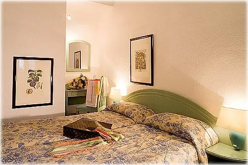 Hotel Libertel Gare Du Nord Suede Parigi