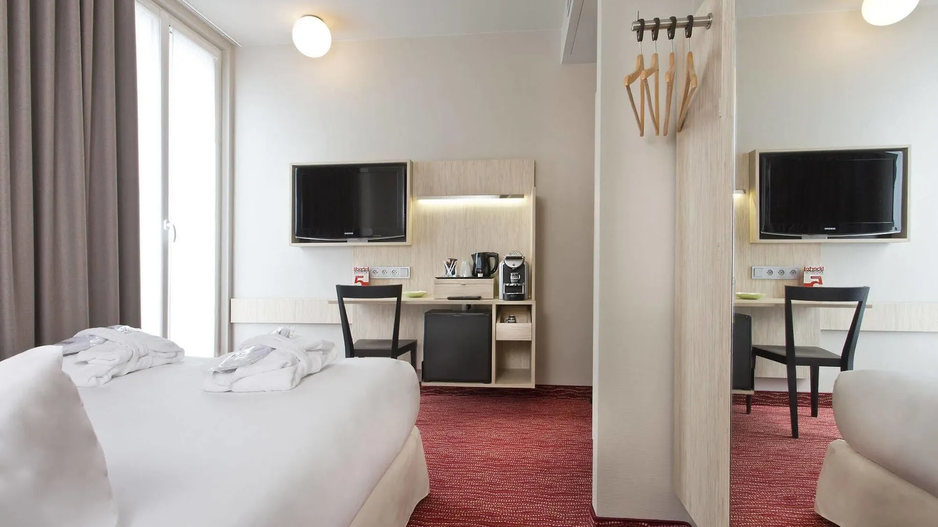 Libertel Gare Du Nord Suede Hotel Paris France