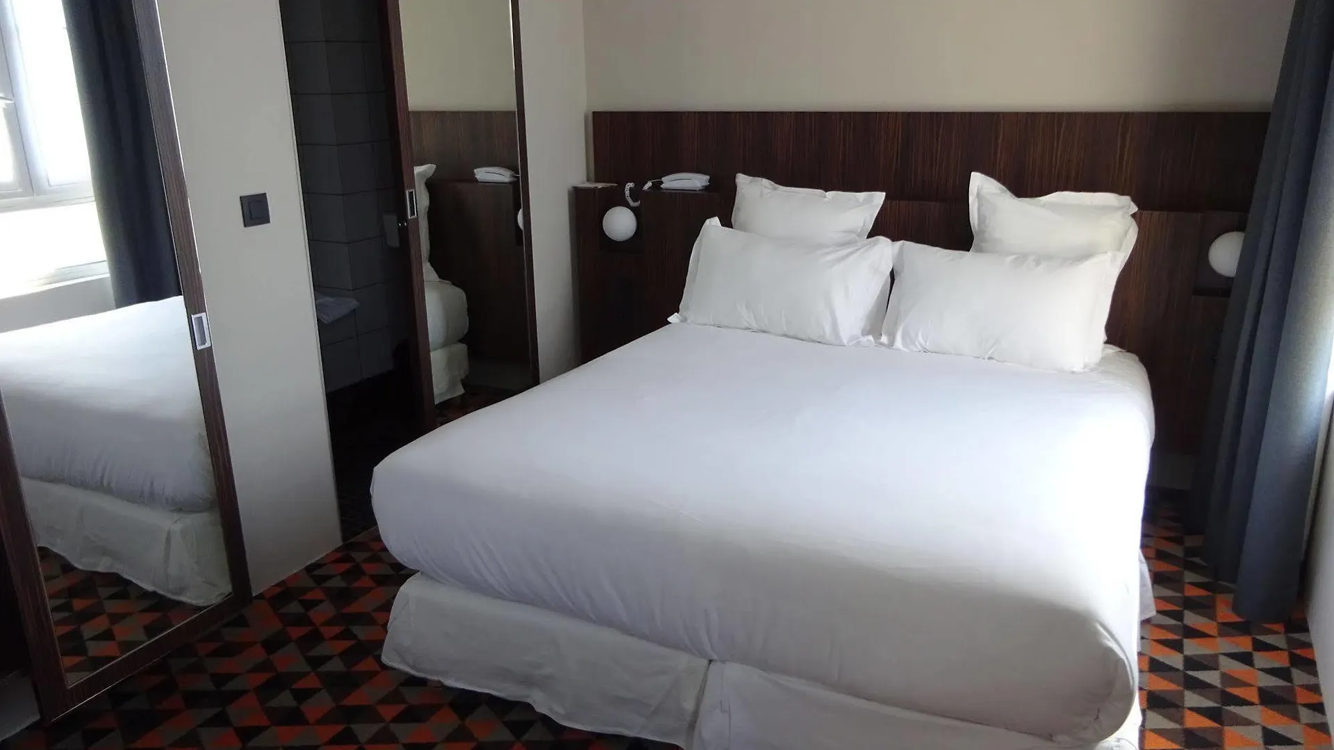 Hotel Libertel Gare Du Nord Suede Parigi 3*,  Francia